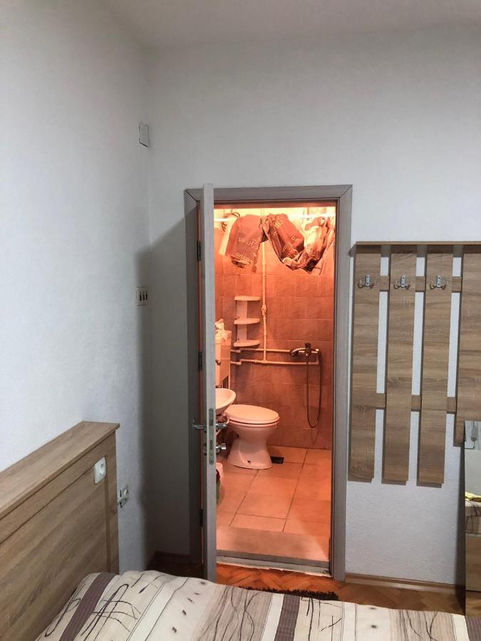Majestic Rooms&Apartments 프릴레프 외부 사진